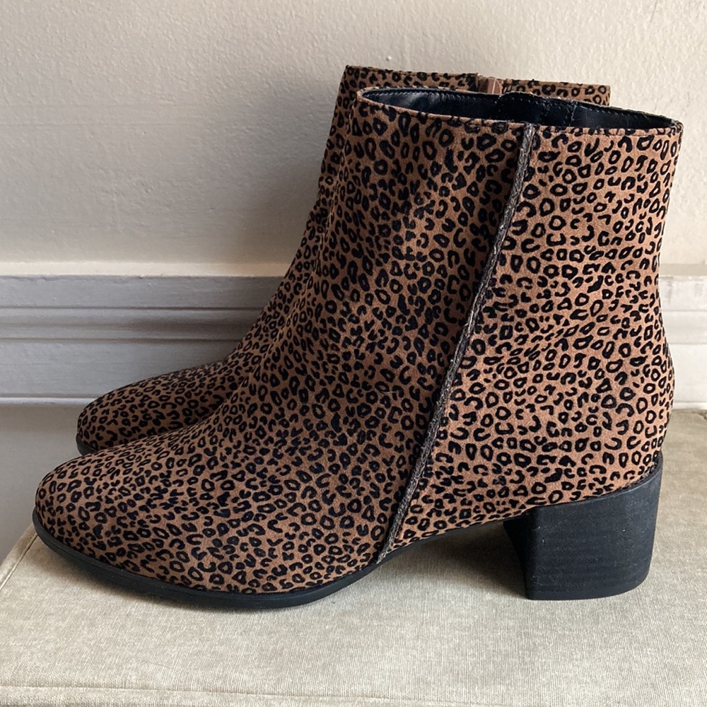 Soul Naturalizer Richy Zip Ankle Boots in Leopard NWOT